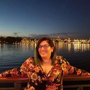 Meet your Posher, Laura